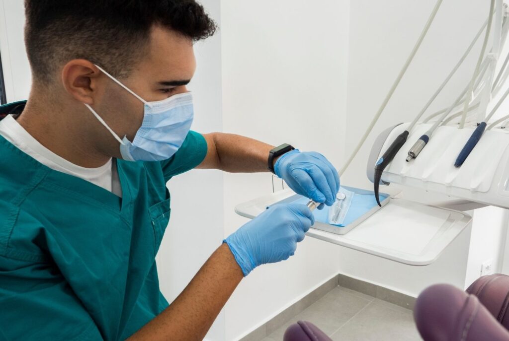 Denti fissi in 24 ore a la spezia